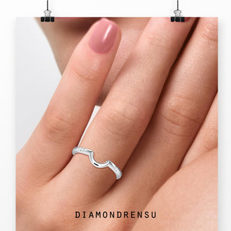 Antique wedding band with intricate details, perfect for vintage lovers