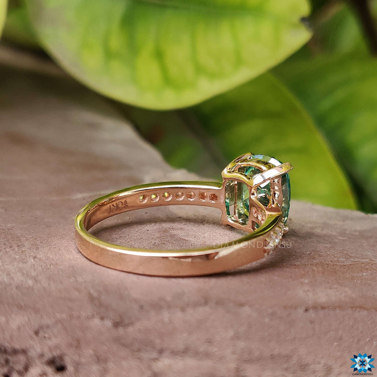 rose gold engagement ring