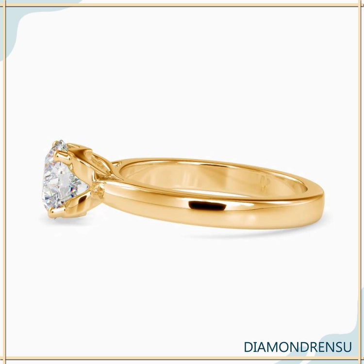 Cathedral solitaire engagement ring, best for a wedding day.