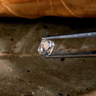 Lab grown diamond loose stone designed as radiant cut loose diamond.