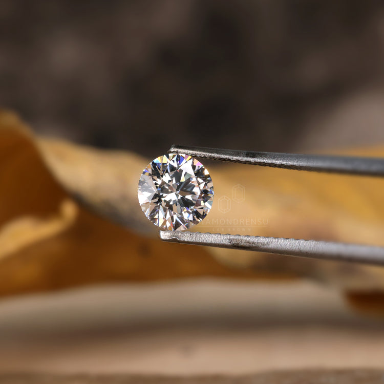 1.88 carat Ethiopian opal in oval cut is a beautiful choice for October birthstone lovers.