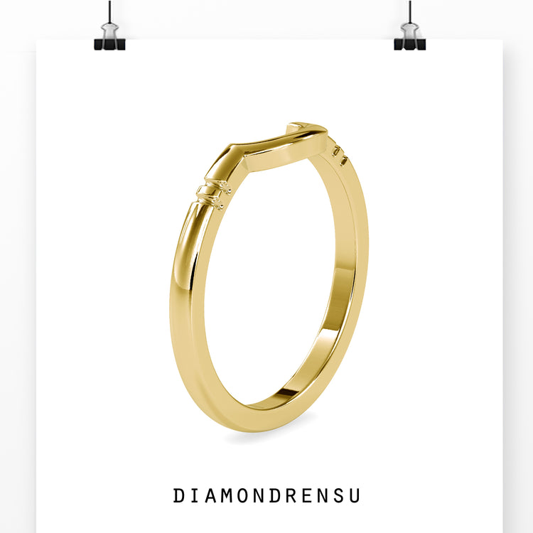 Comfort fit wedding band in white gold for a timeless look