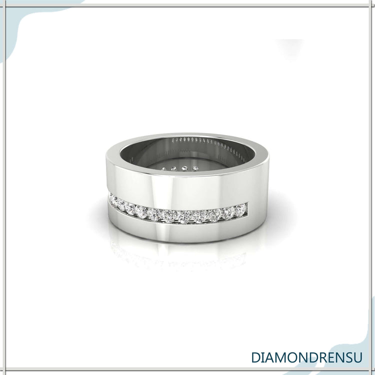 Half eternity wedding band with round diamonds in white gold.
