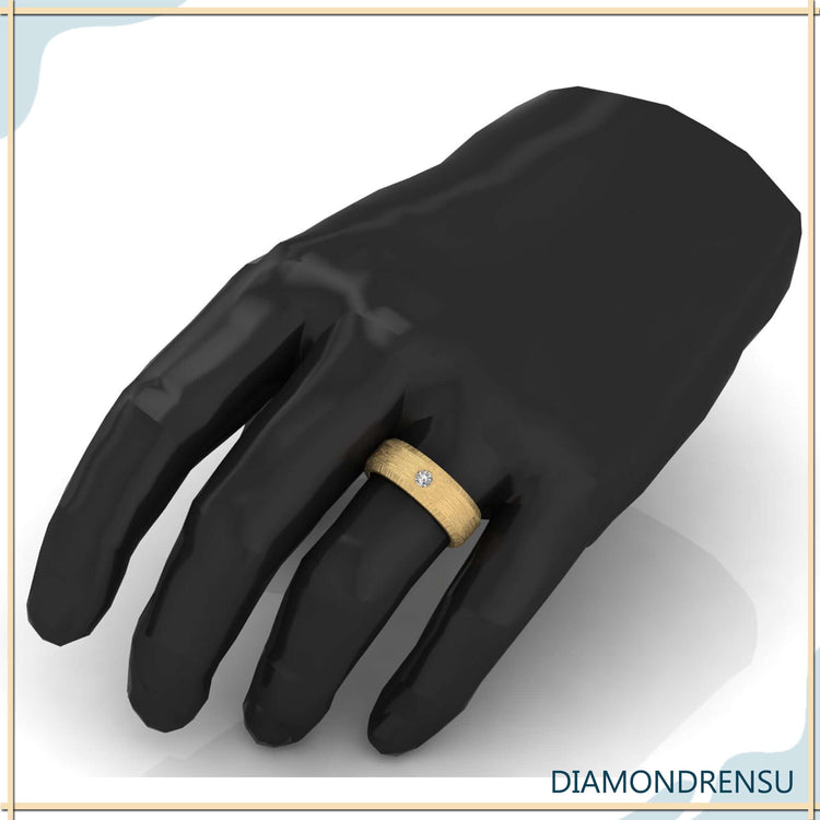 Wedding band for men featuring a single Lab Grown Diamond.