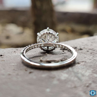 round brilliant cut moissanite - diamondrensu