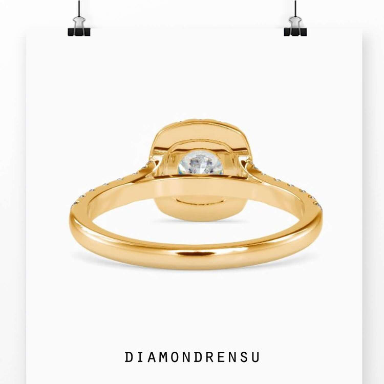 Round diamond ring halo for a sparkling, elegant engagement choice.