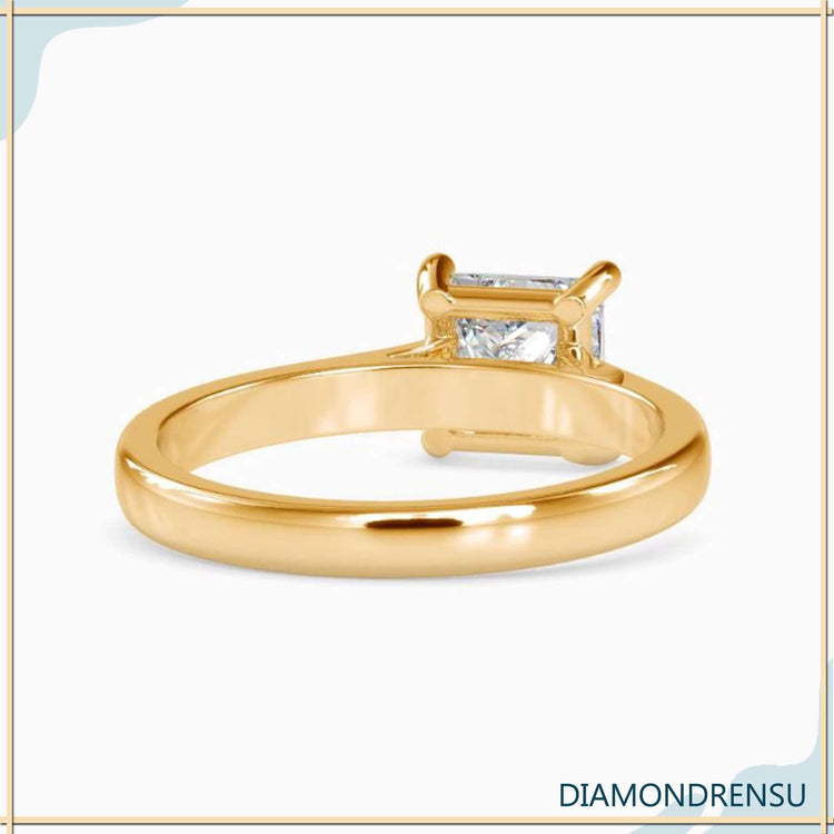 Classic princess ring with a diamond solitaire and IGI certified stone.