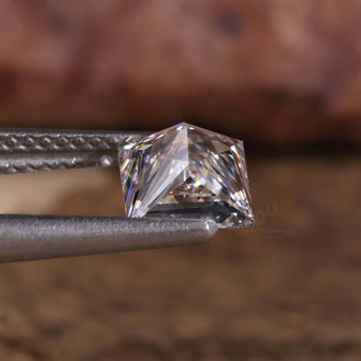 Loose princess cut diamond and lab grown loose stone.