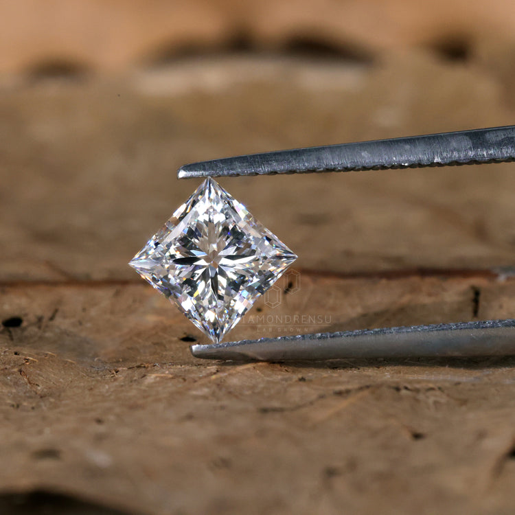 Princess cut lab grown diamond loose stone.