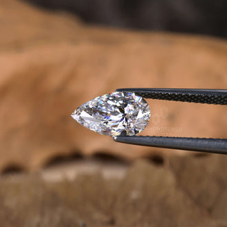 IGI certified pear cut diamond loose diamond.