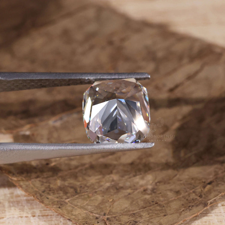 Lab grown diamond loose stone fits many settings.