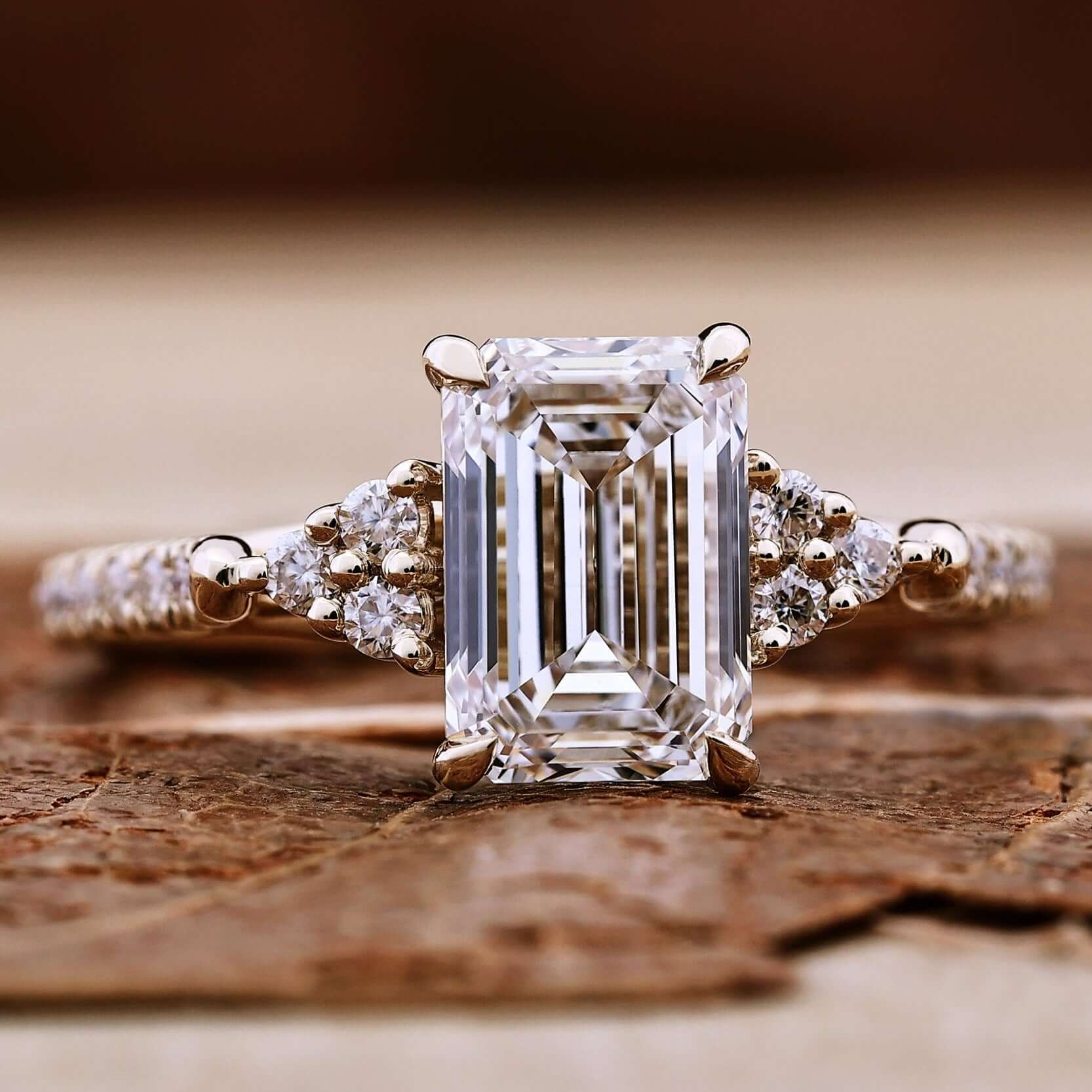 Emerald cut diamond ring antique Clearance
