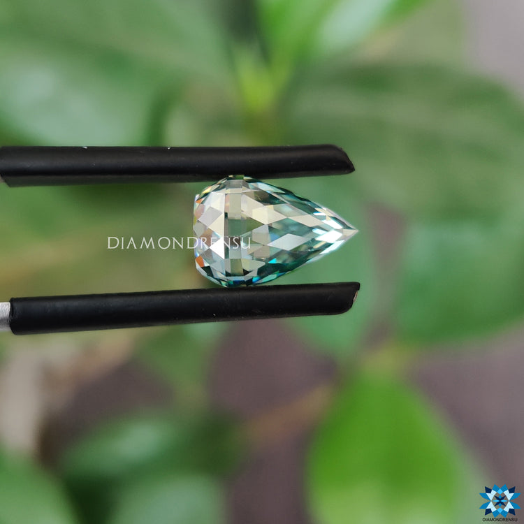 Moissanite stone available for jewelry making.