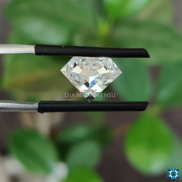 2.36 carat moissanite shining near colorless moissanite.