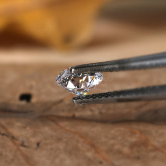 Ethiopian opal with 1.88 carat weight shown as October birthstone opal in oval shape.
