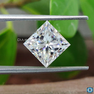 Moissanite loose stones offered in this collection.