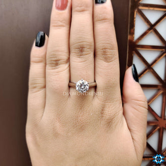 Dazzling moissanite solitaire ring with superior brilliance for a luxurious feel.
