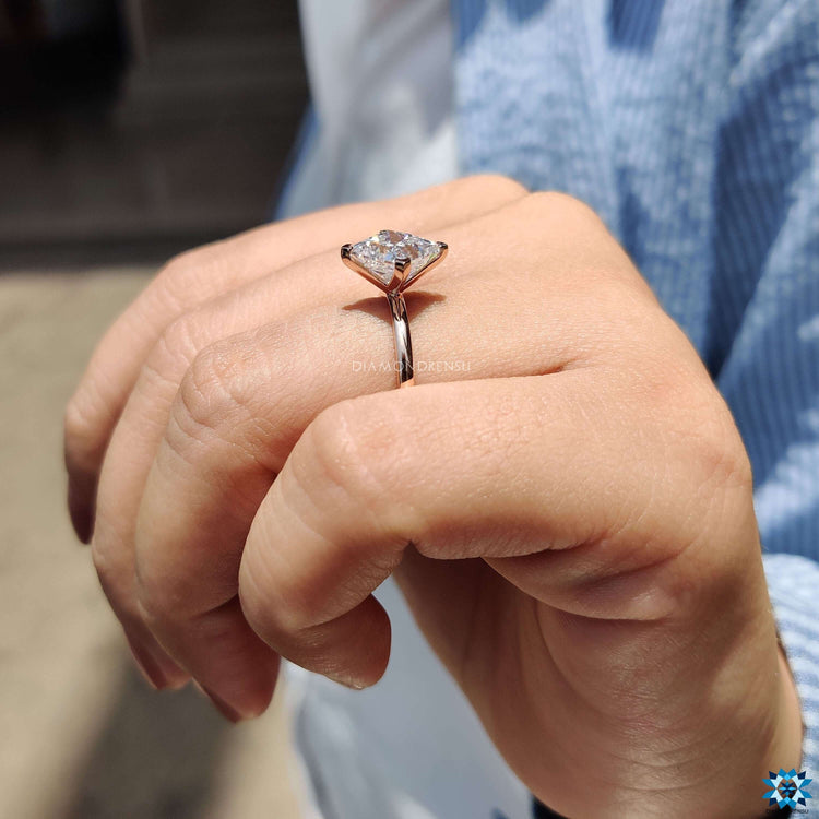 anniversary gift ring