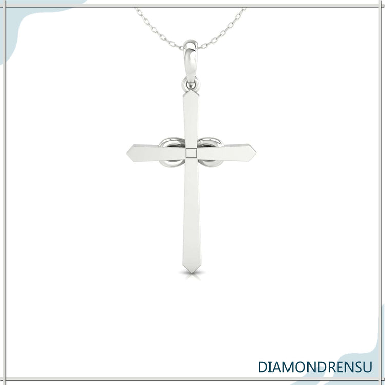 The Christian chain symbolizes faith with style and elegance.