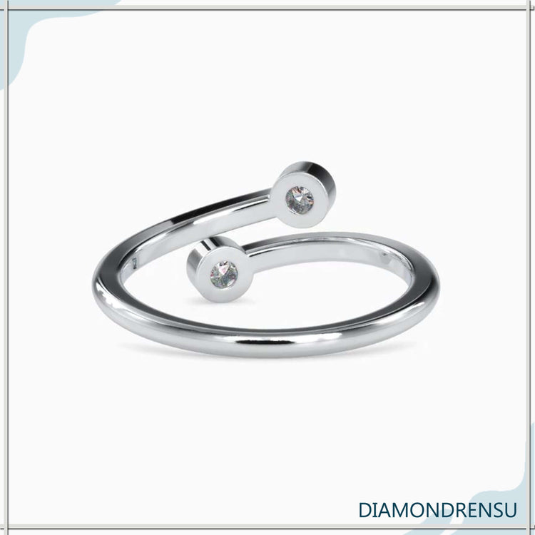 Lab grown diamond band with bezel setting, diamondrensu style