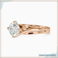 Round brilliant cut diamond ring with unmatched sparkle and brilliance.