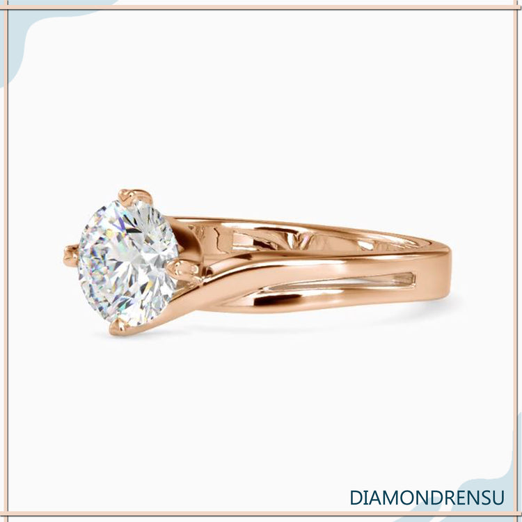 Round brilliant cut diamond ring with unmatched sparkle and brilliance.
