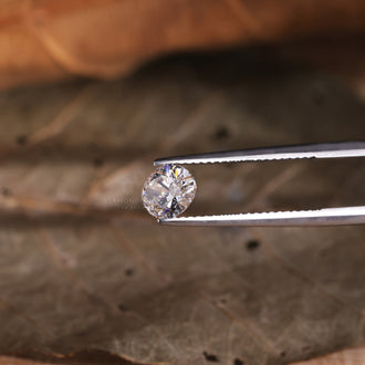 Lab created oval diamond shown as 1 carat loose diamond, perfect for custom jewelry settings.