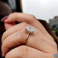 Elegant emerald cut ring designed for modern brides seeking an piece.