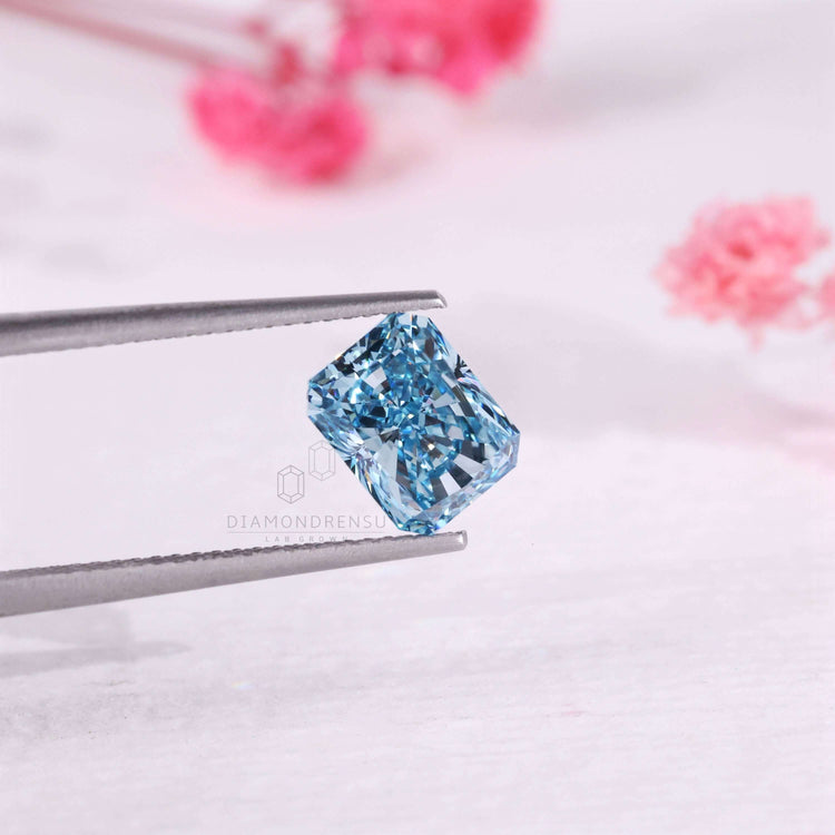 Buy loose lab grown 2 carat radiant cut blue diamond.