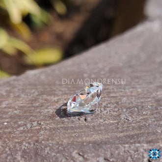 OEC round moissanite loose stone available in colorless tone and antique finish.
