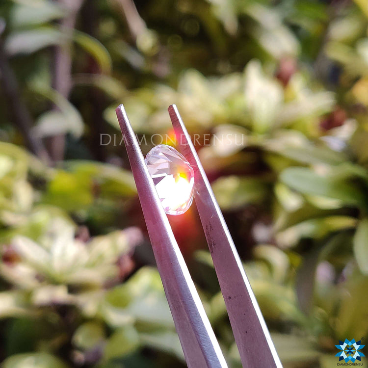 0.11–4.50 carat round old European cut moissanite with antique style and colorless tone.