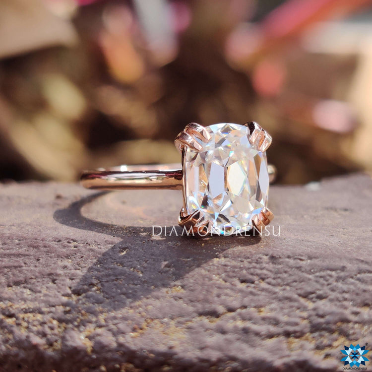 Colorless moissanite engagement ring offering brilliance and eco-friendly style.