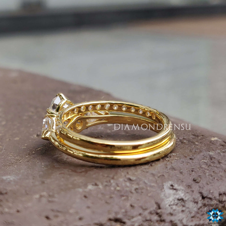 moissanite engagement ring - diamondrensu