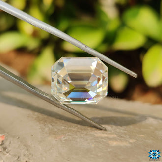 Emerald Cut Stone shown for moissanite jewelry designs.