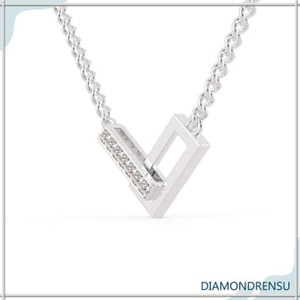 The Lab Grown Diamond offers eco-friendly brilliance and shine.