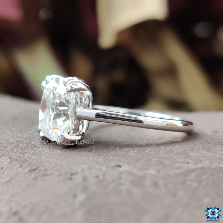 Moissanite solitaire engagement ring showcasing timeless simplicity and beauty.