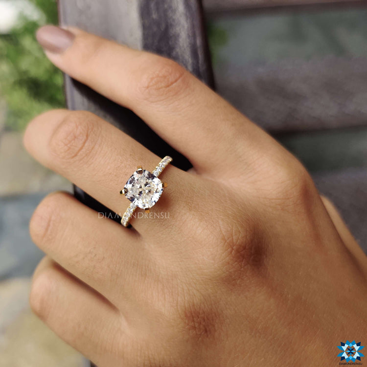 custom moissanite engagement ring - diamondrensu