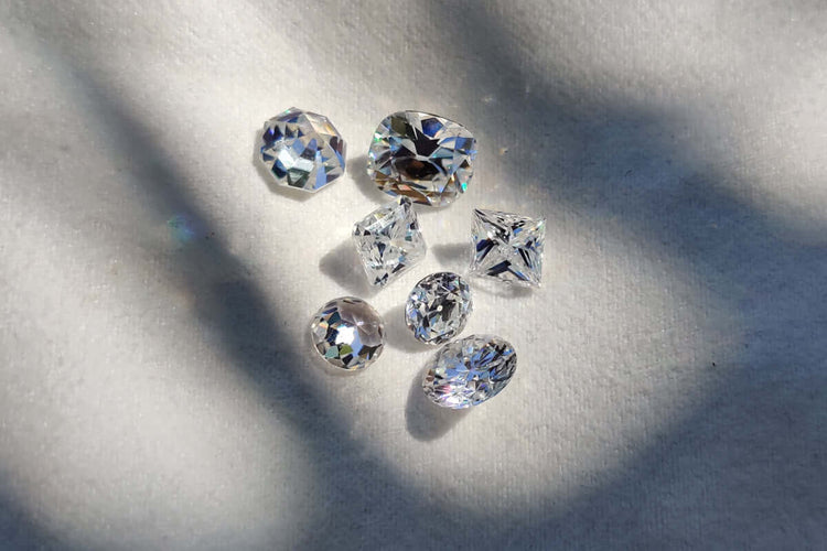What is Loose Moissanite?