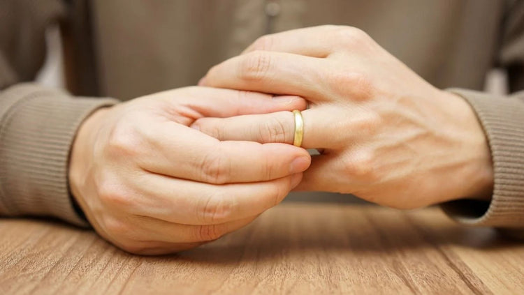 How To Get A Ring Off A Swollen Finger