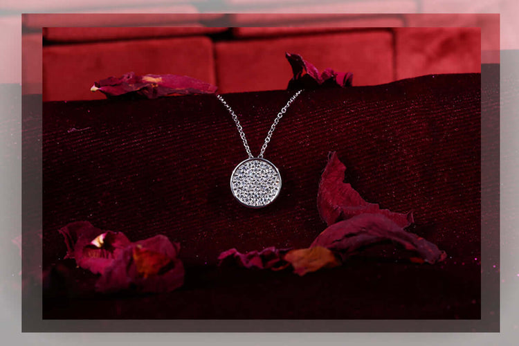 Lab Grown Diamond Pendants: A Greener Alternative to Traditional Diamonds