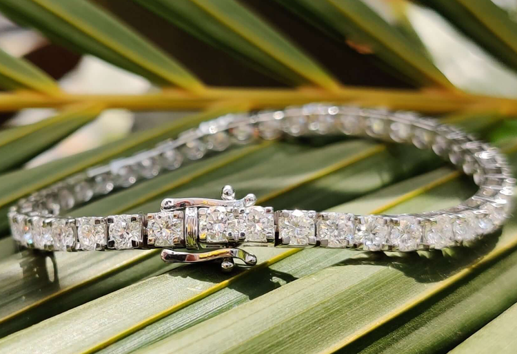 Fine Jewelry Vs. Fashion Jewelry: Key Differences Explained?