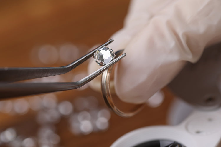 moissanite buying guide