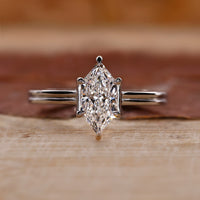 Dutch Marquise Ring with a stunning solitaire setting.
