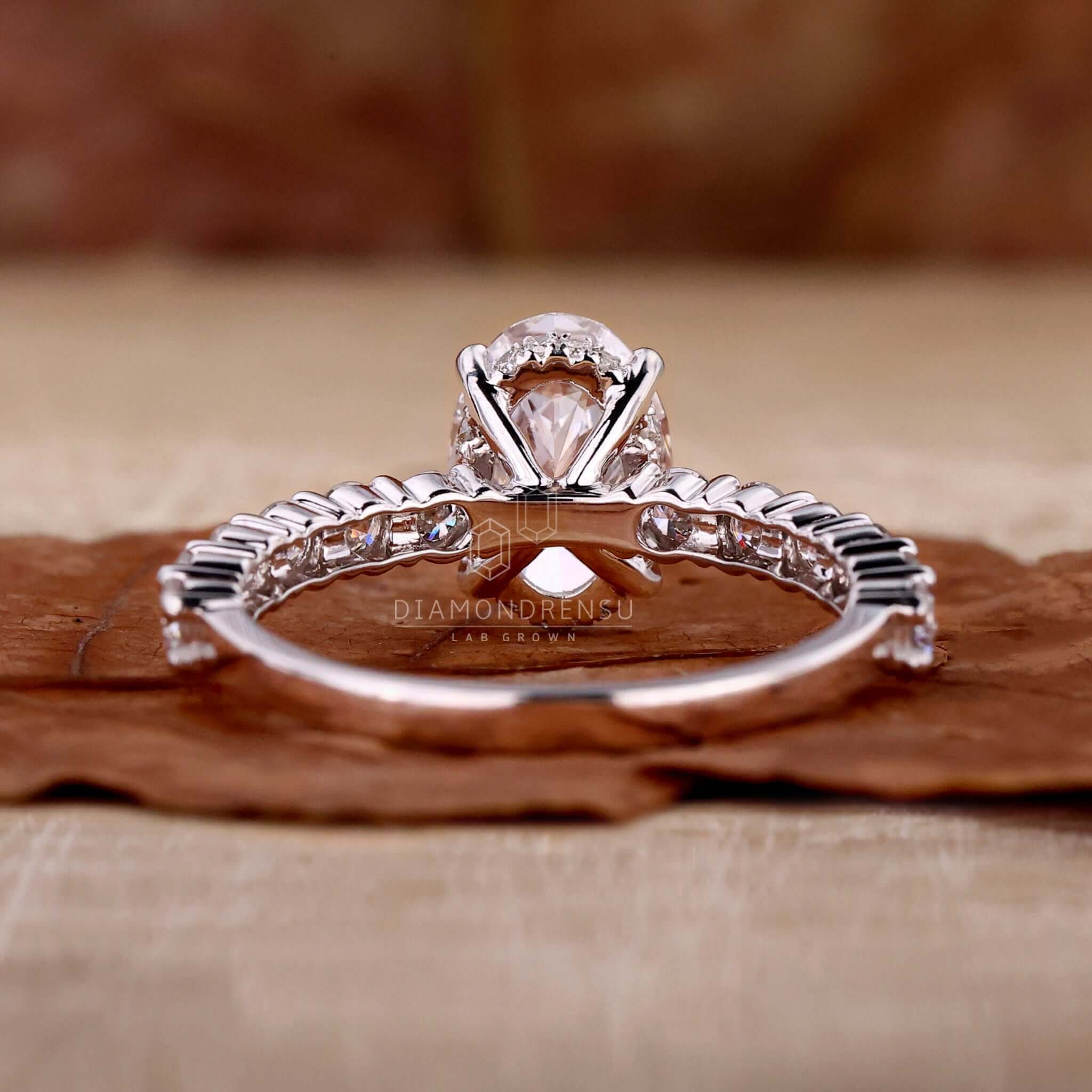 diamond wedding ring