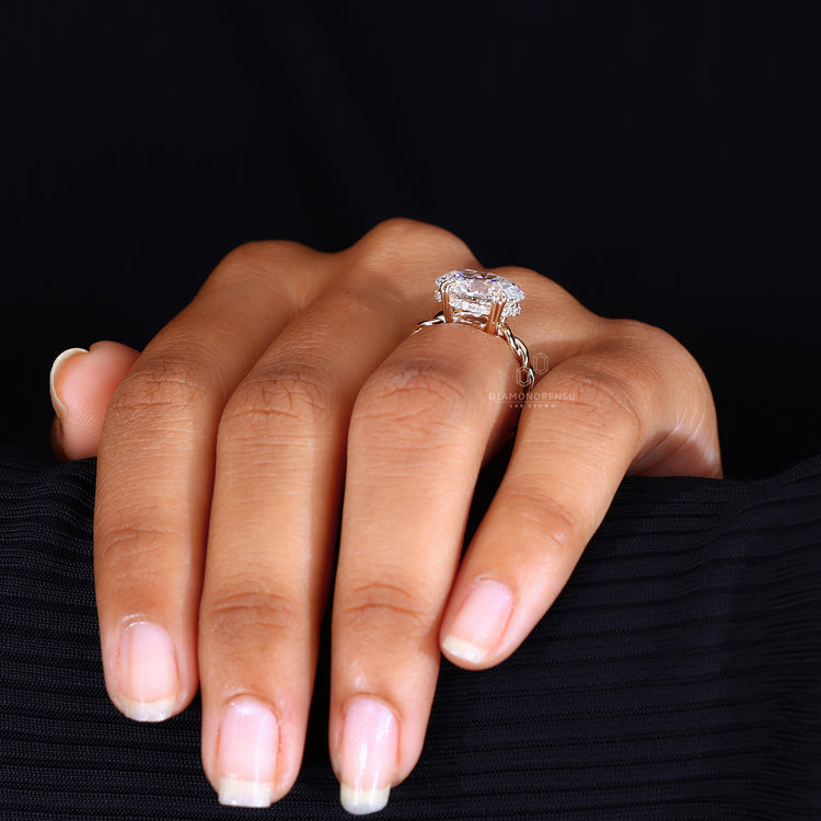 Hidden Halo Oval Engagement Ring showcasing diamondrensu ring craftsmanship.
