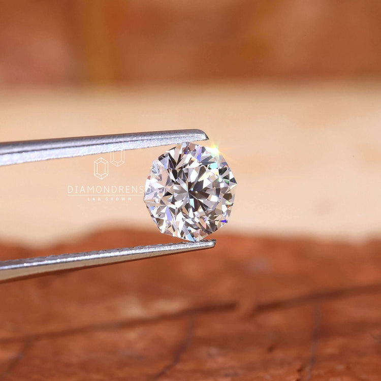 IGI certified loose diamond with a brilliant octagon cut style.
