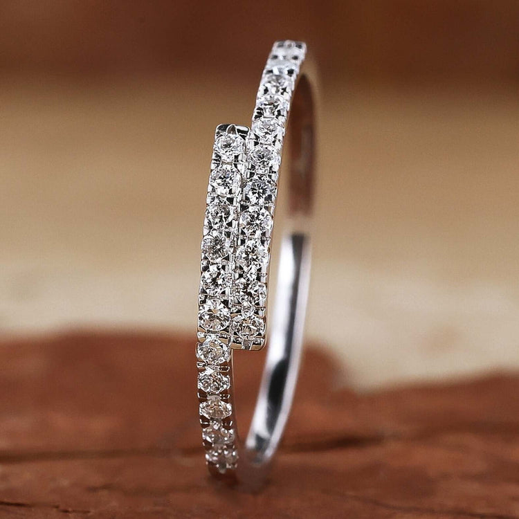 Round Lab Grown Diamond Bypass Setting Minimalist Wedding Band