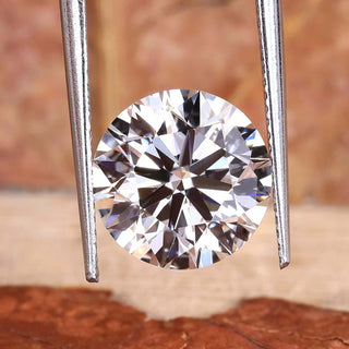 Round cut diamond lab grown diamond IGI Certified
