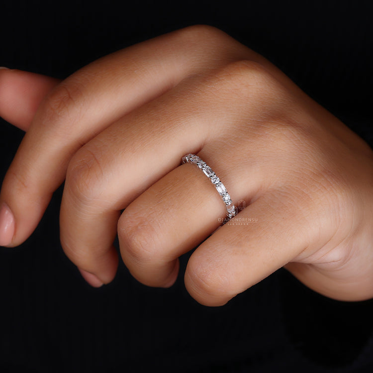 Lab Grown Diamond wedding band for eco-conscious brides.
