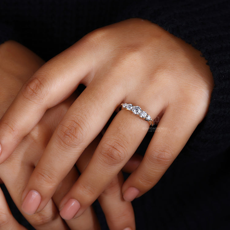 5 stone wedding band setting for timeless style.
